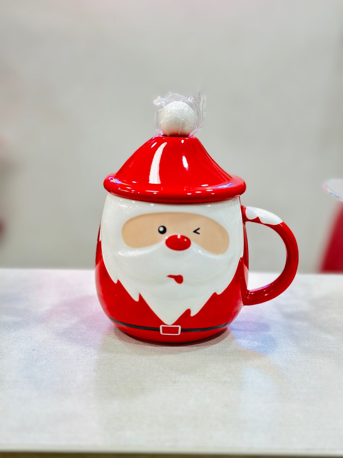 Santa Loves me-Mug